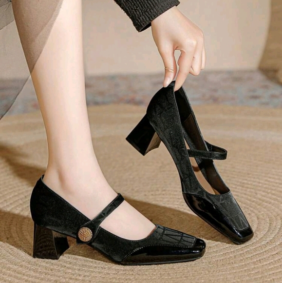 WomenConvenient Magic Buckle One-Strap High-Heeled Shoes,Chunky Heels,Square Toe - Picture 2 of 6